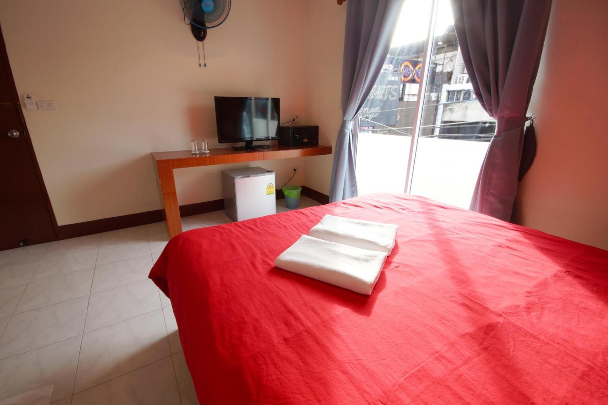 Walking Street Guest House Pattaya Quarto foto