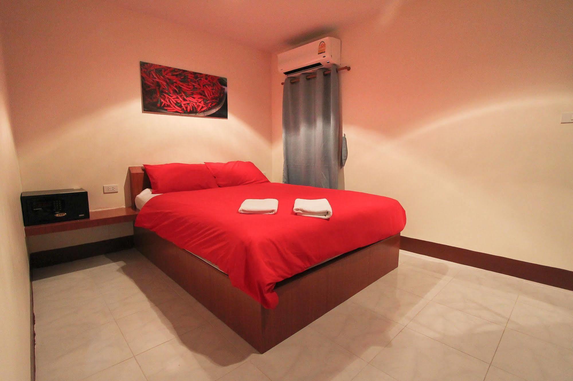 Walking Street Guest House Pattaya Exterior foto